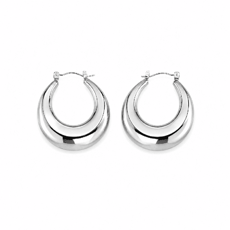 Pendientes tipo aro con diseño moderno de doble curva y acabado plateado brillante