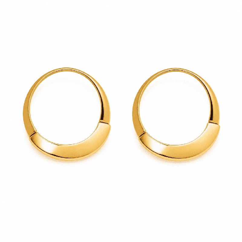 Pendientes tipo aro con diseño minimalista y acabado brillante premium.