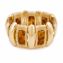 Brazalete ancho de estilo moderno y sofisticado, diseñado para aportar un toque elegante y premium a cualquier look color verde