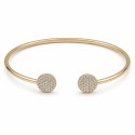 Brazalete abierto de diseño minimalista con detalles circulares efecto cristal y acabado premium.