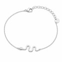 Pulsera delicada con diseño de serpiente minimalista y acabado brillante premium.