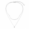 Collar de doble cadena con diseño minimalista y elegante que combina una delicada cadena lisa.