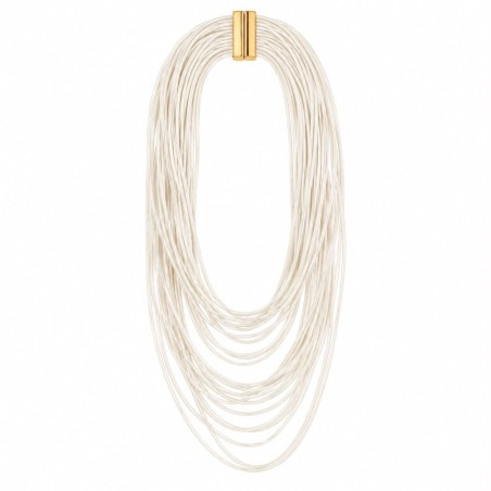 Collar de múltiples vueltas con diseño fluido y contemporáneo que destaca por su intenso tono rojo terracota.
