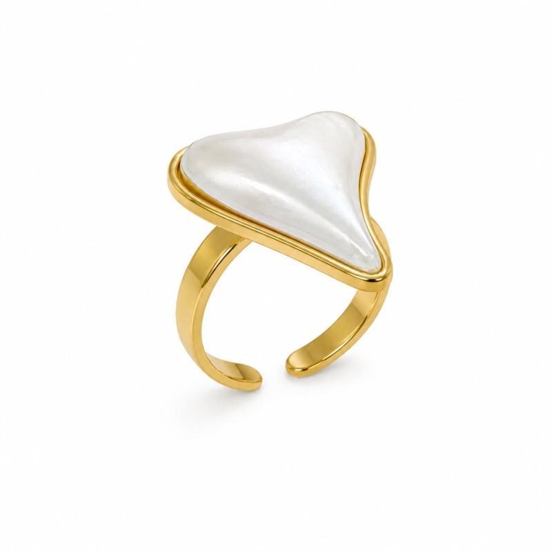 Anillo de diseño orgánico y sofisticado que destaca por su espectacular pieza central de nácar blanco.