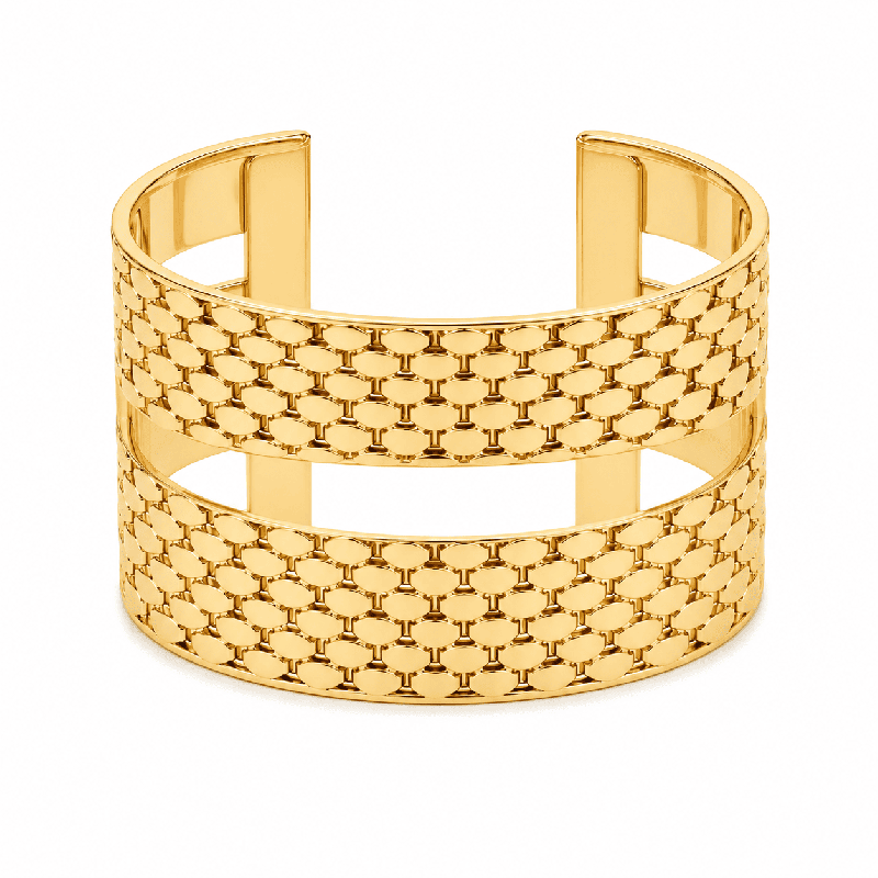 Brazalete tipo cuff de diseño ancho con elegante textura estilo cadena y acabado premium brillante color dorado